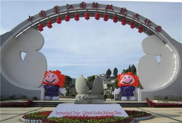 普洱定制旅游：坐上火車游普洱，墨江精品三日游出爐！
