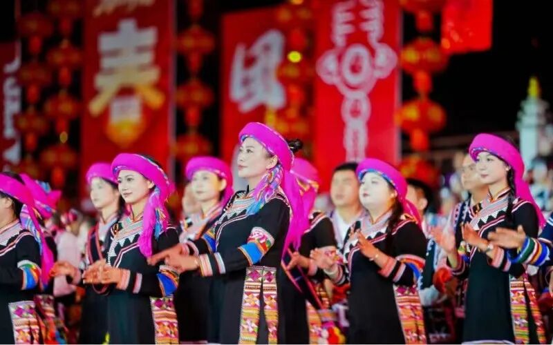 云南旅游,云南旅行社,云南團建公司,云南會議會展,云南團建策劃公司,普洱旅游,普洱旅行社,普洱團建公司,普洱會議公司：【推薦】 步步有景，處處有戲！普洱“演藝+”模式激活春節(jié)文旅市場